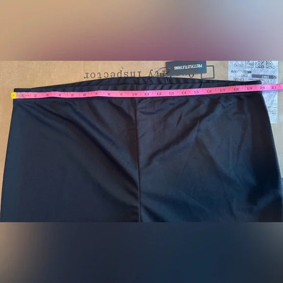 Pretty Little Thing: Plus Black Flare Leg High Waisted Trouser - Picture 11 of 14